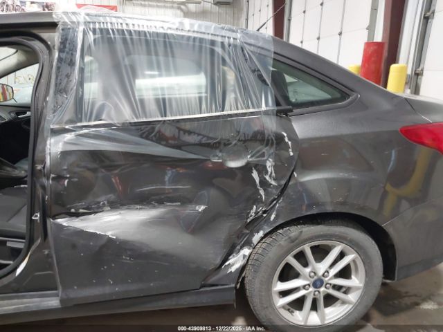 Ford Focus Se Image 7