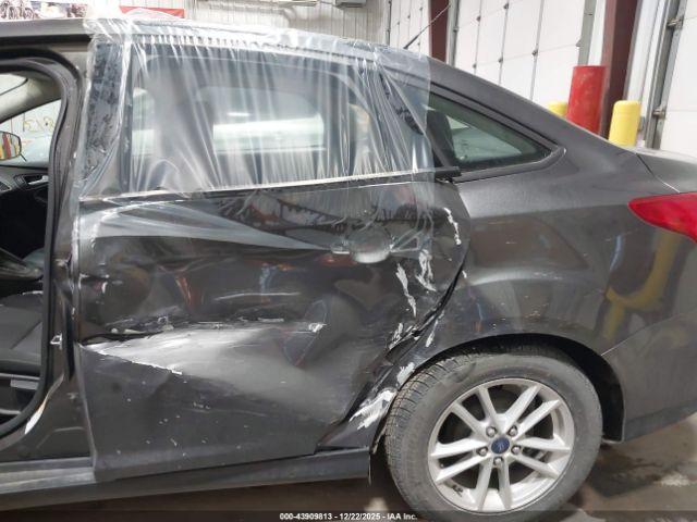 Ford Focus Se Image 7