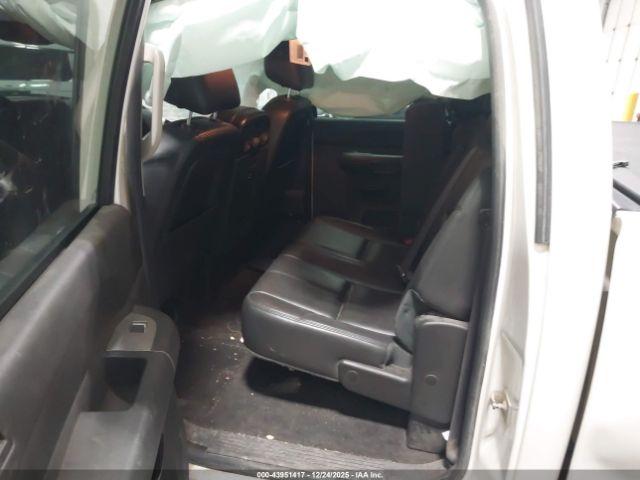 Chevrolet Silverado 1500 Lt Image 9