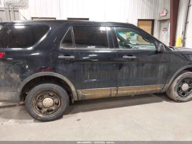 Ford Utility Police Intercepto Image 4