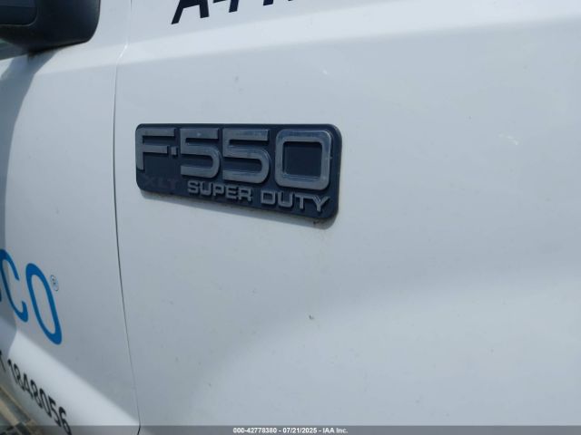 Ford F-550 Image 11