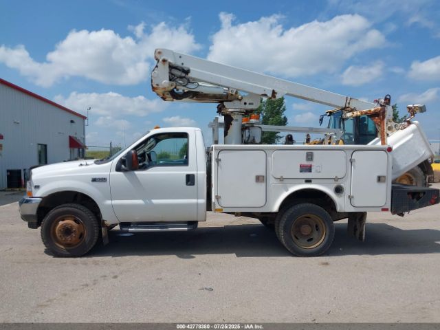 Ford F-550 Image 3