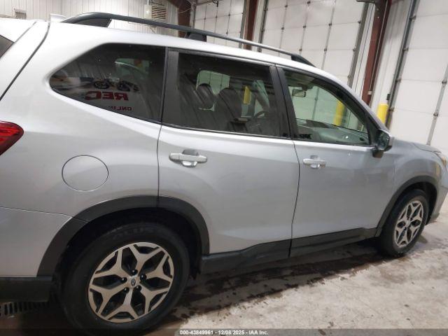 Subaru Forester Premium Image 14