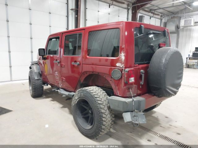 Jeep Wrangler Sahara Image 4
