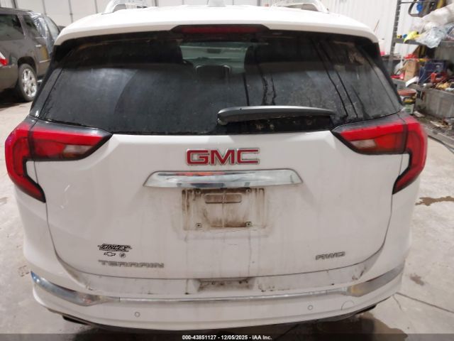 GMC Terrain Denali Image 15