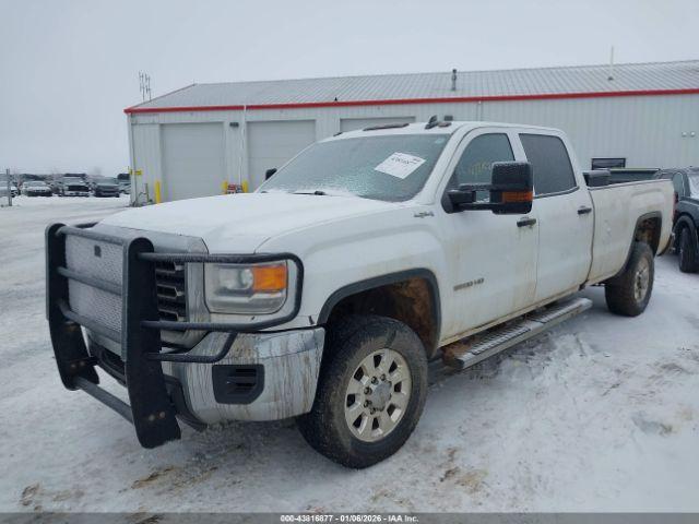 GMC Sierra 2500 Image 7