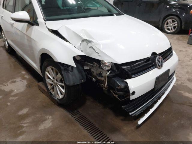 Volkswagen Golf Tsi S 4-door Image 6