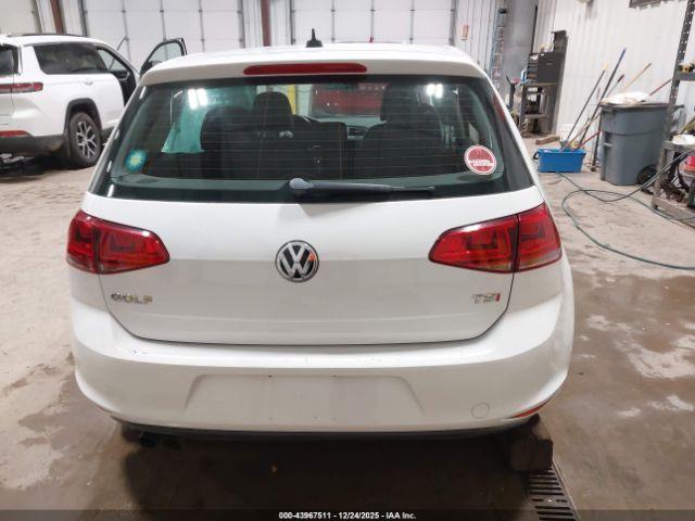 Volkswagen Golf Tsi S 4-door Image 11