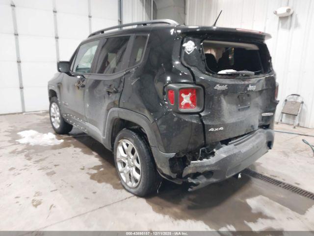 Jeep Renegade Latitude 4x4 Image 3