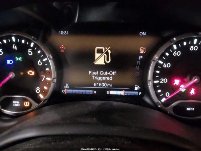 Jeep Renegade Latitude 4x4 Image 9