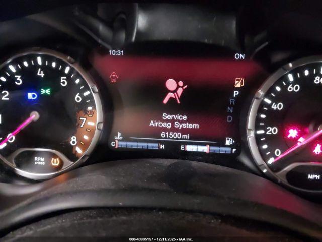 Jeep Renegade Latitude 4x4 Image 16