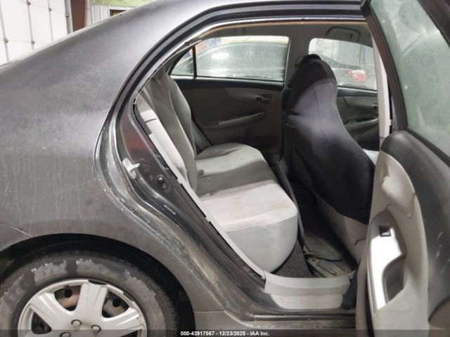 Toyota Corolla Le Image 9