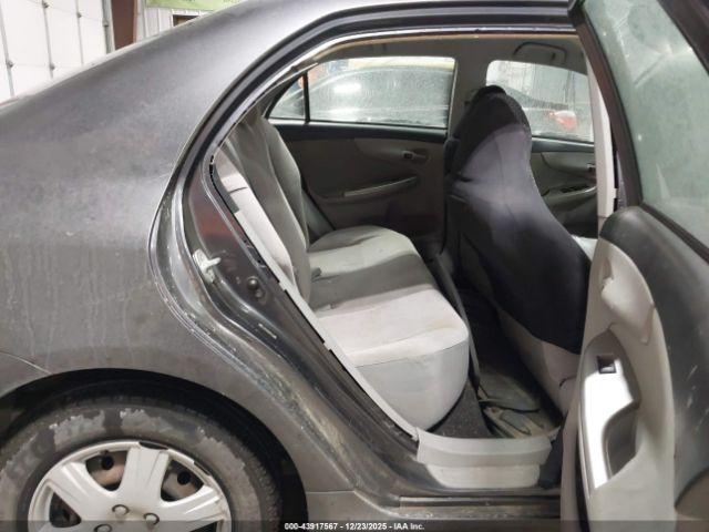 Toyota Corolla Le Image 9