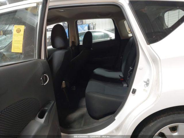 Nissan Versa Image 2