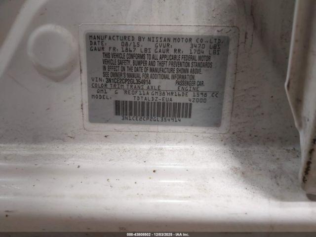 Nissan Versa Image 6