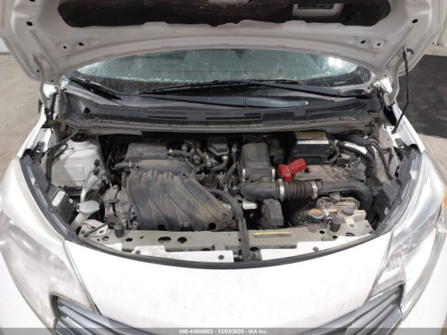 Nissan Versa Image 8