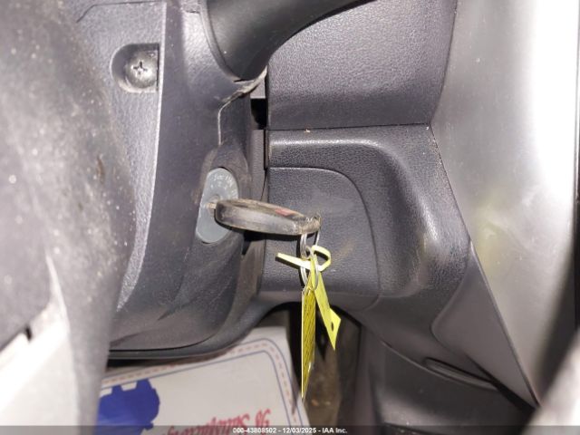 Nissan Versa Image 3