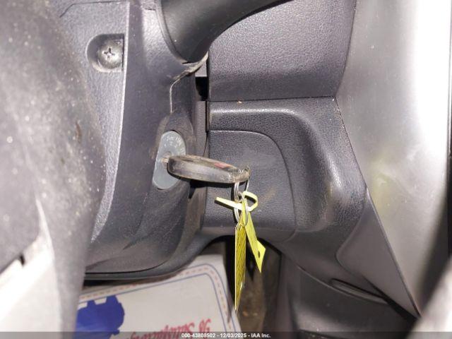 Nissan Versa Image 3