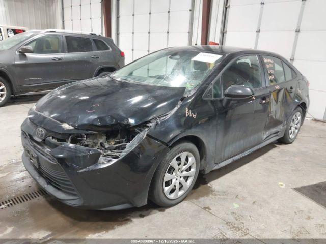 Toyota Corolla Le Image 9