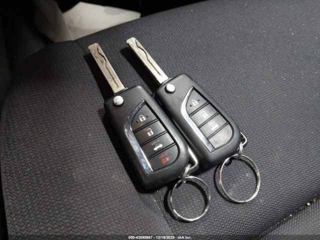 Toyota Corolla Le Image 5