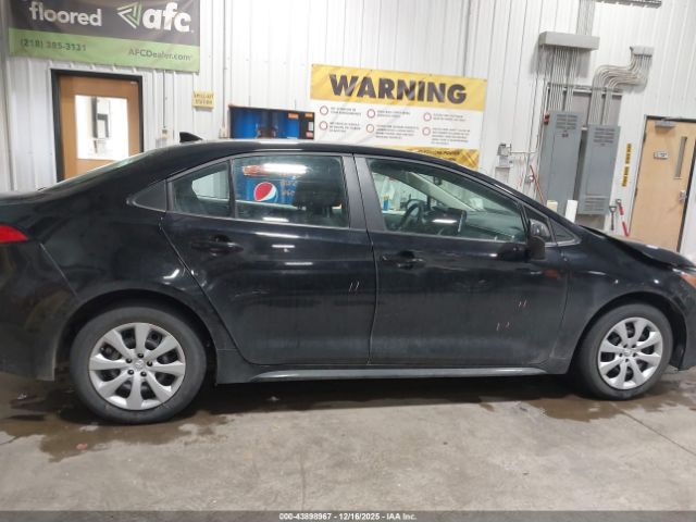 Toyota Corolla Le Image 7