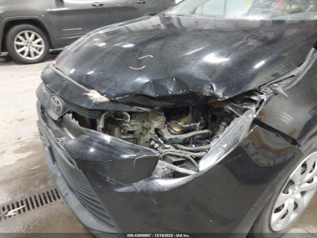 Toyota Corolla Le Image 14