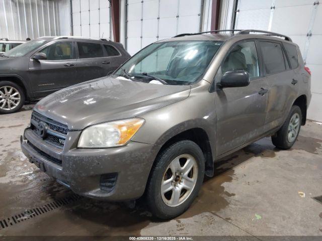 Toyota RAV4 Base V6 Image 2