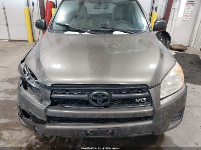 Toyota RAV4 Base V6 Image 10