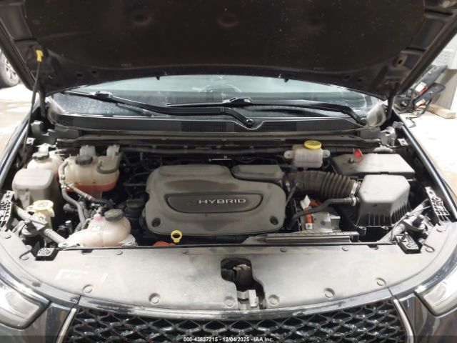 Chrysler Pacifica Limited Image 14