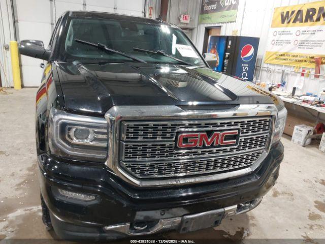 GMC Sierra 1500 Denali Image 16