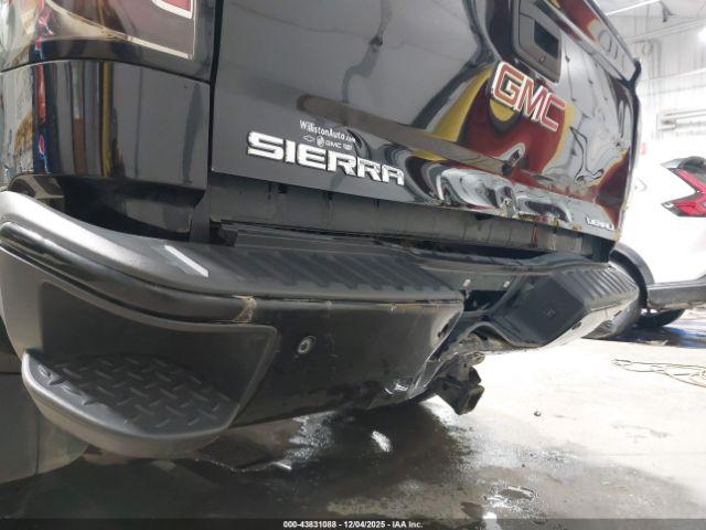 GMC Sierra 1500 Denali Image 18