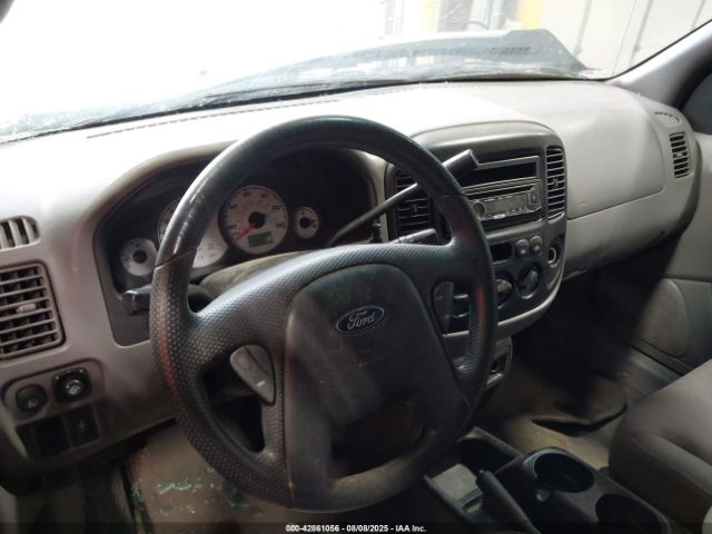 Ford Escape Xlt Image 13