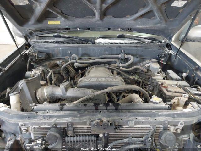 Toyota Sequoia Limited V8 Image 7