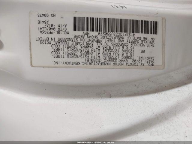 Toyota Sienna Xle Image 10