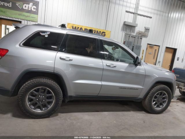 Jeep Grand Cherokee Laredo Image 16