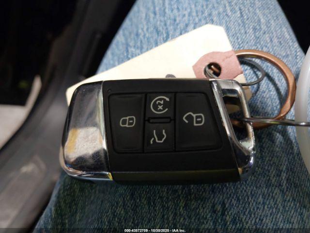 Volkswagen Atlas 3.6l V6 Sel R-line Image 6