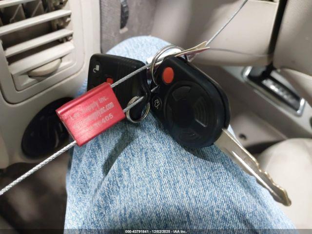 Ford Escape Xlt Image 5