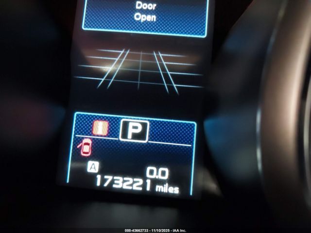 Subaru Outback 2.5i Premium Image 14