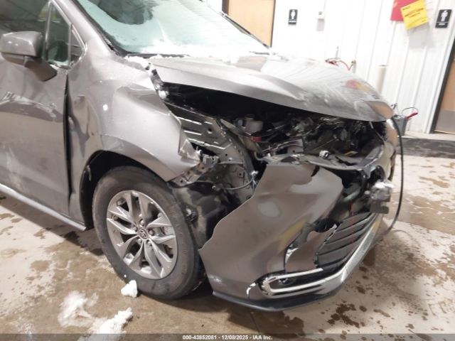 Toyota Sienna Xle Image 7