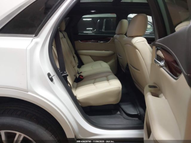 Cadillac XT5 Luxury Image 13