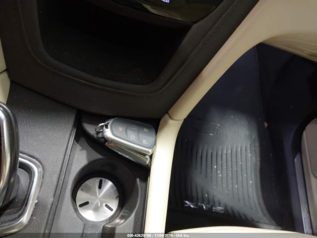 Cadillac XT5 Luxury Image 8