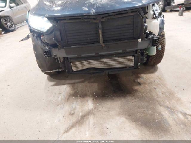 Chevrolet Equinox Premier Image 16