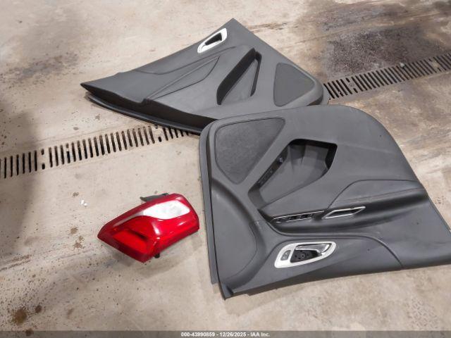 Chevrolet Equinox Premier Image 3