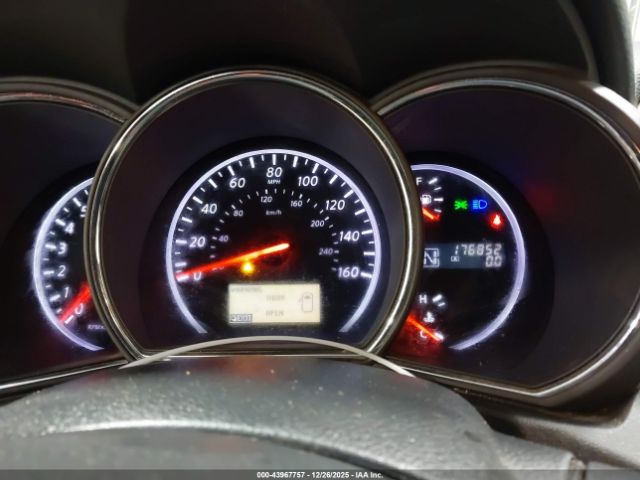 Nissan Murano Sv Image 9