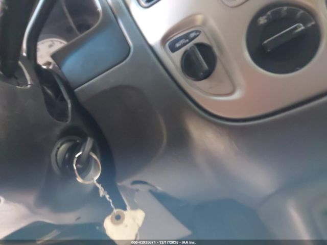 Ford Escape Xlt Image 9