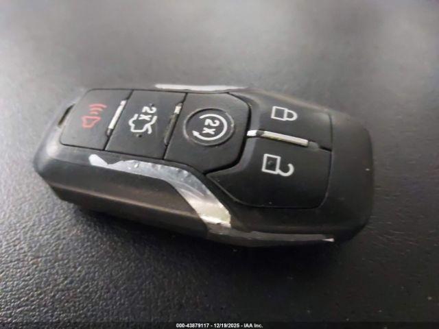 Ford Edge Titanium Image 10