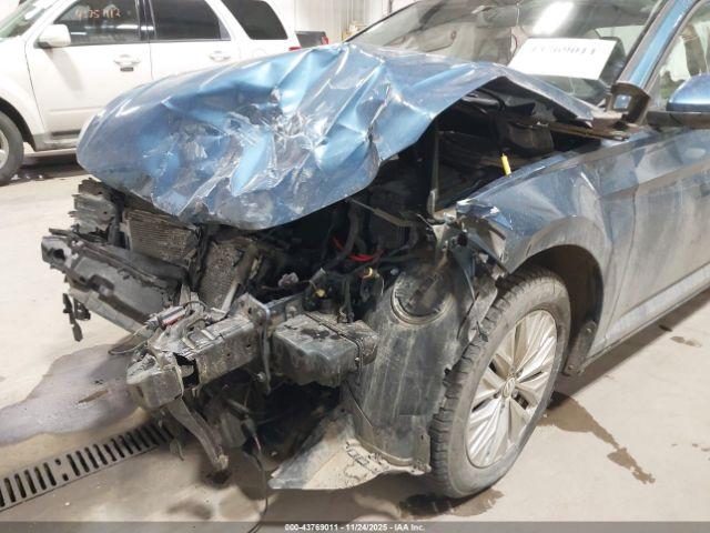 Volkswagen Jetta Image 15